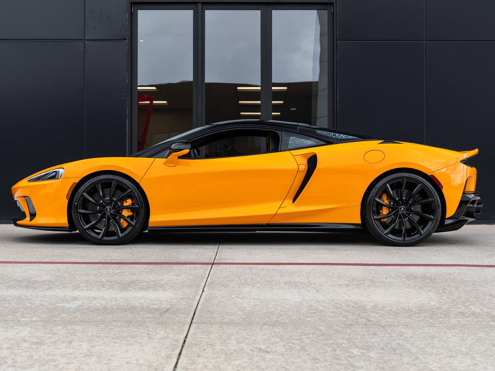 Used 2026 McLaren GTS RWD image 9