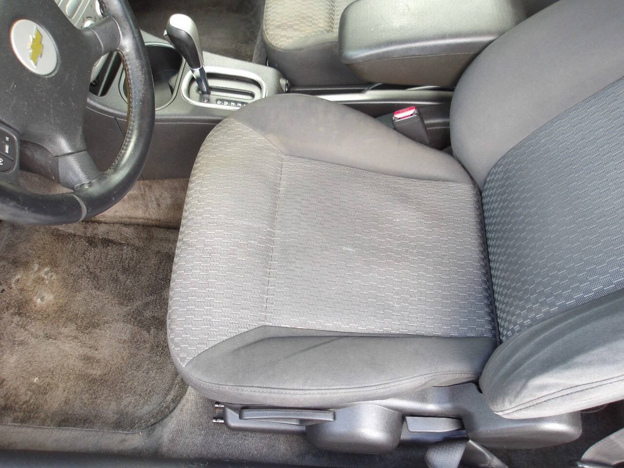 Used 2006 Chevrolet Cobalt LT w/ Preferred Equipment Group FWD image 18