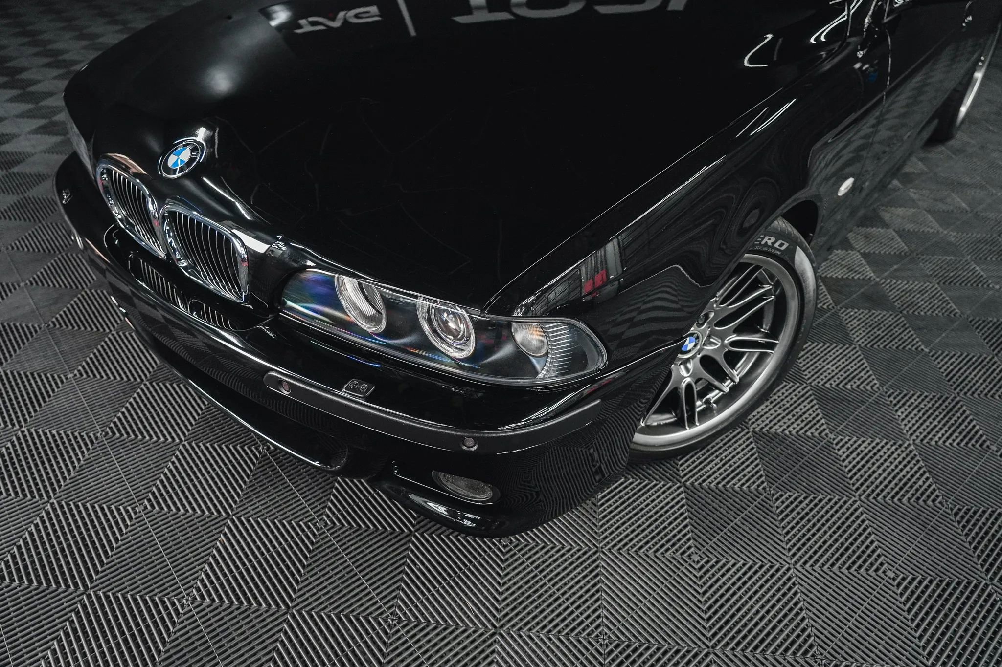 Used 2003 BMW M5 image 5