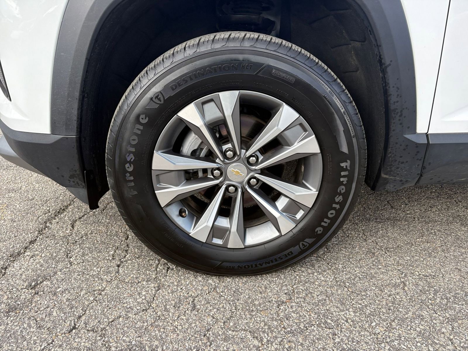 Used 2025 Chevrolet Equinox LT FWD image 30