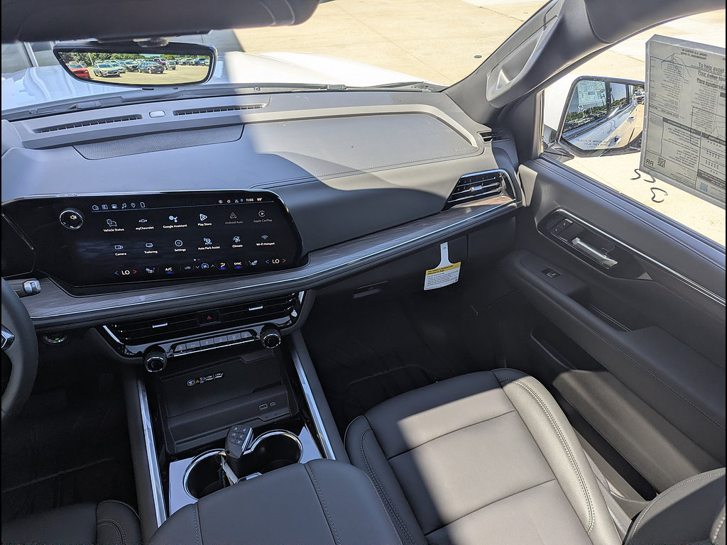 New 2026 Chevrolet Suburban Z71 w/ Z71 Off-Road Package AWD/4WD image 23