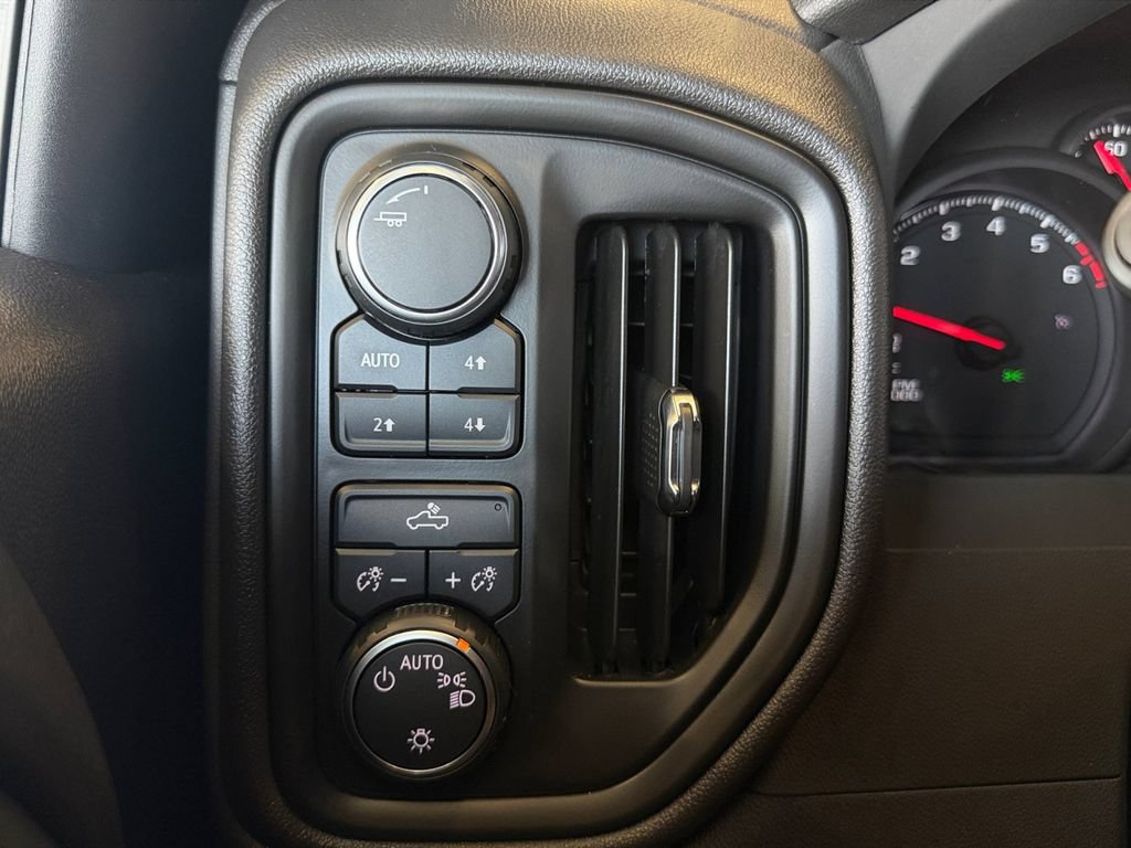 Used 2024 Chevrolet Silverado 1500 Custom Trail Boss AWD/4WD image 23
