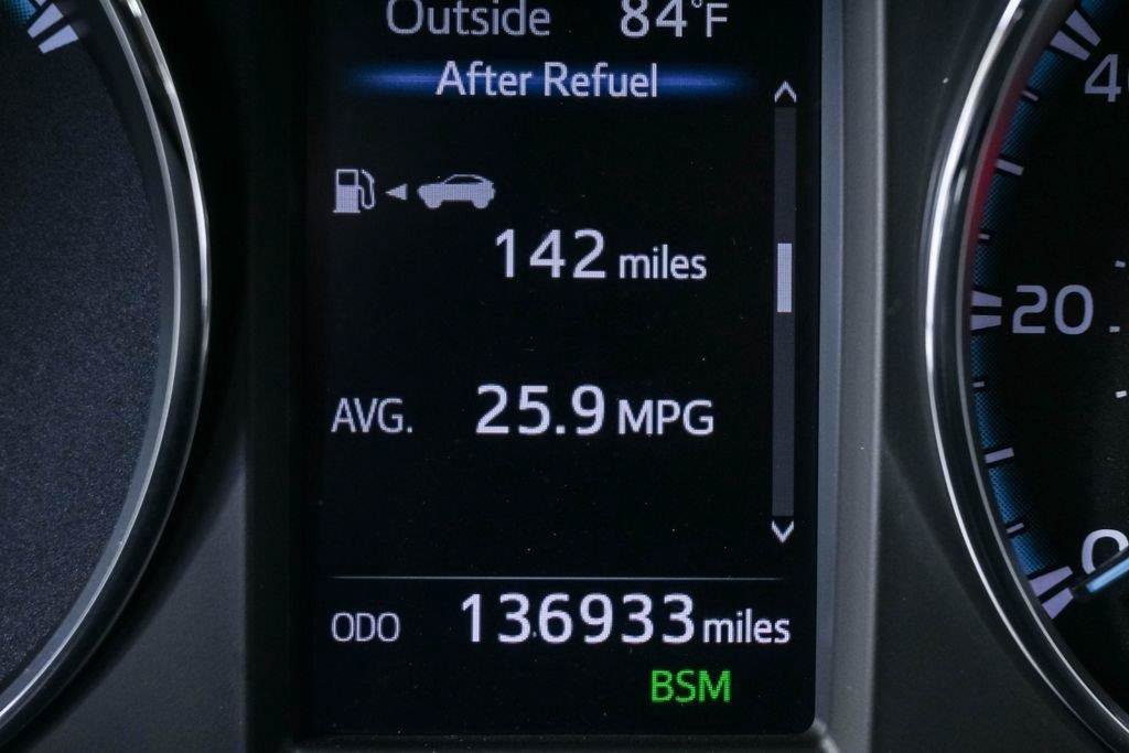 Used 2018 Toyota RAV4 XLE w/ Convenience Package AWD/4WD image 13