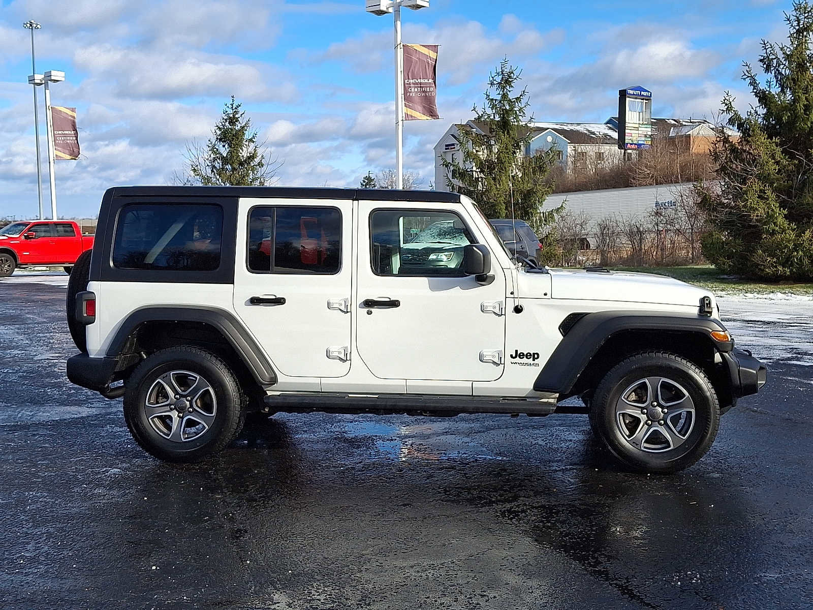 Used 2022 Jeep Wrangler Unlimited Sport image 7