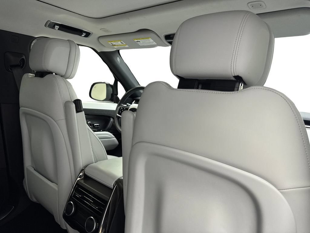 Used 2024 Land Rover Range Rover Sport SE AWD/4WD image 40