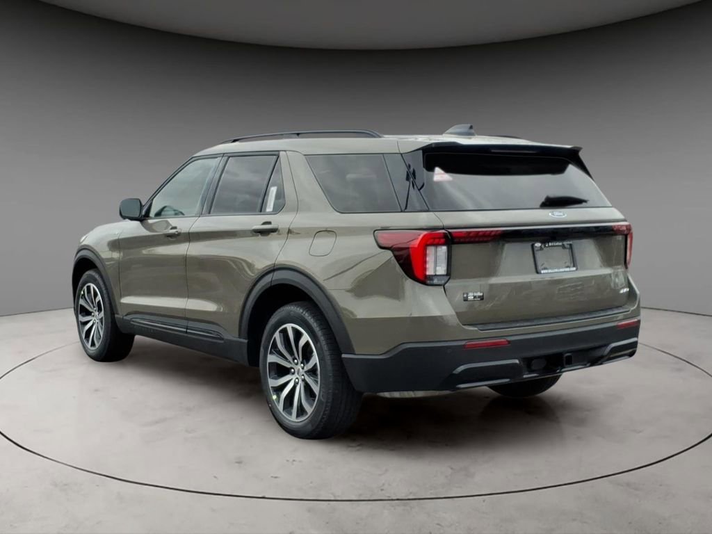 New 2026 Ford Explorer ST-Line image 3