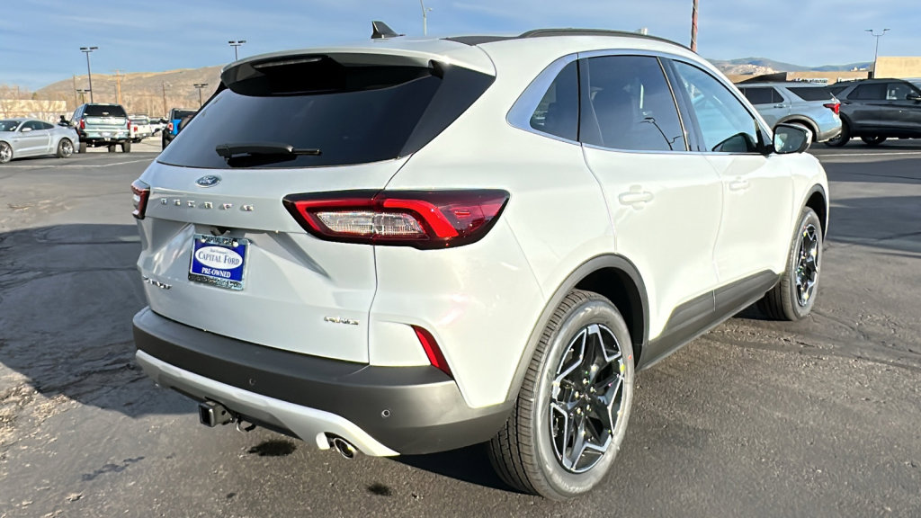 New 2026 Ford Escape Platinum w/ Premium Technology Package AWD/4WD image 3