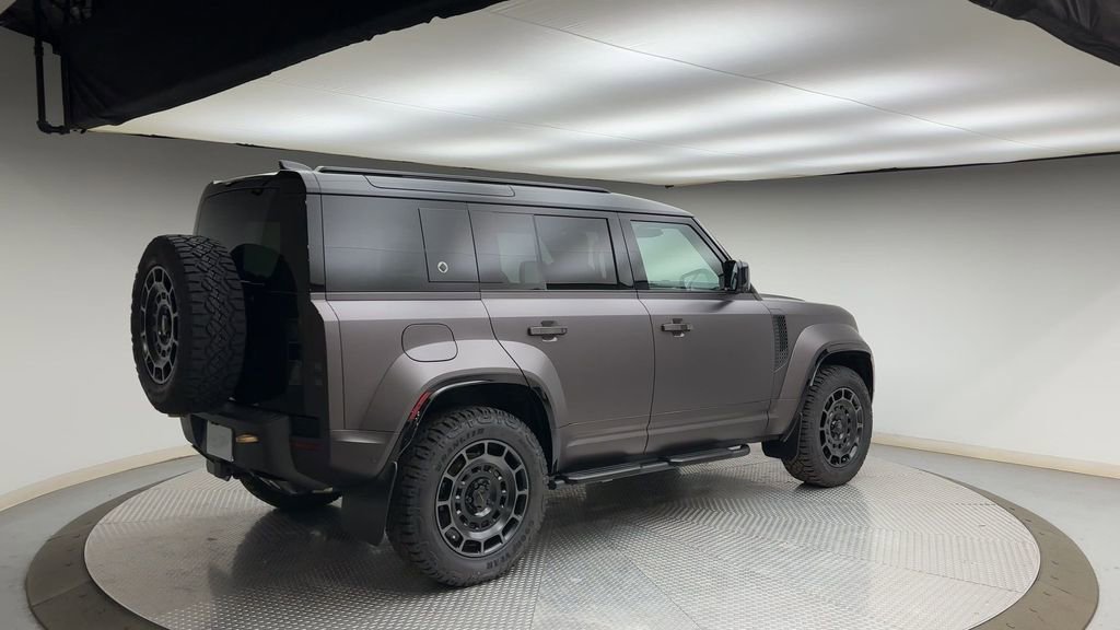 New 2026 Land Rover Defender 110 OCTA AWD/4WD image 2