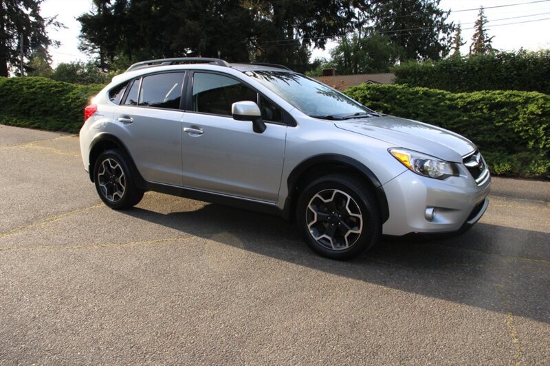 Used 2014 Subaru Crosstrek 2.0i Limited w/ Popular Package #2 AWD/4WD image 2