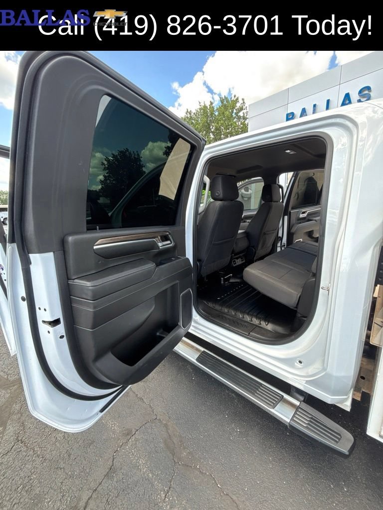 Certified 2024 Chevrolet Silverado 2500 LT w/ Convenience Package AWD/4WD image 17