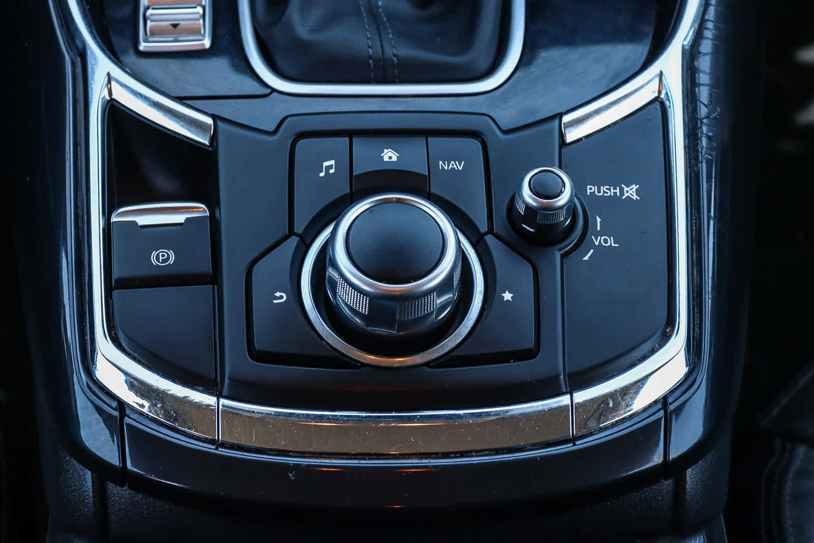 Used 2018 MAZDA CX-9 Touring image 21