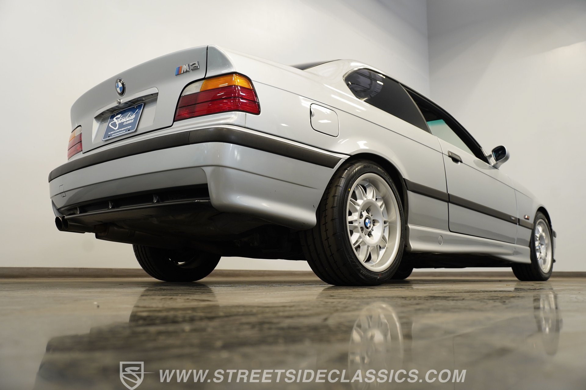 Used 1996 BMW M3 Coupe RWD image 30