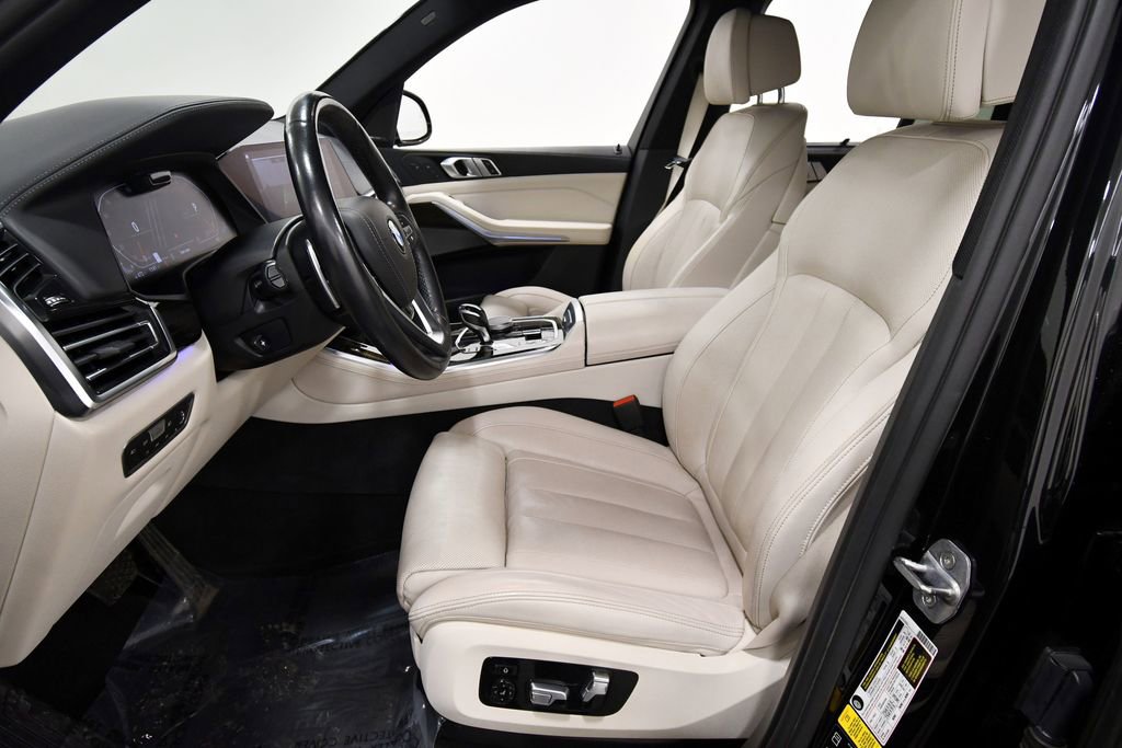 Used 2019 BMW X5 xDrive40i w/ Executive Package AWD/4WD image 16