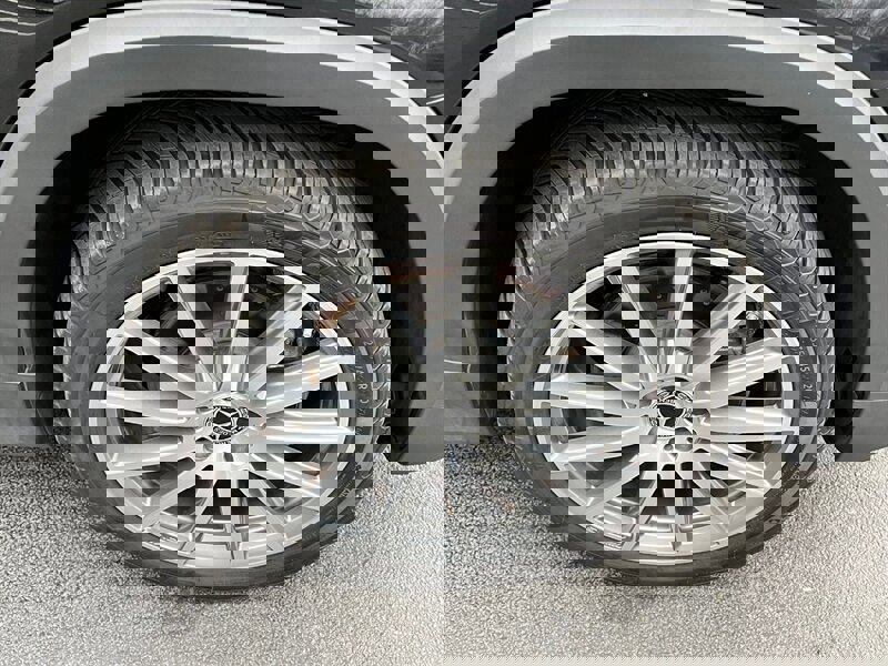 Used 2020 Mercedes-Benz GLB 250 4MATIC w/ AMG Line image 11