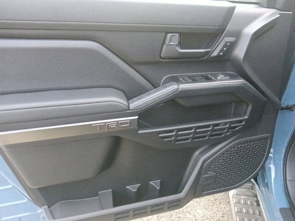 New 2025 Toyota 4Runner TRD Off-Road Premium image 11