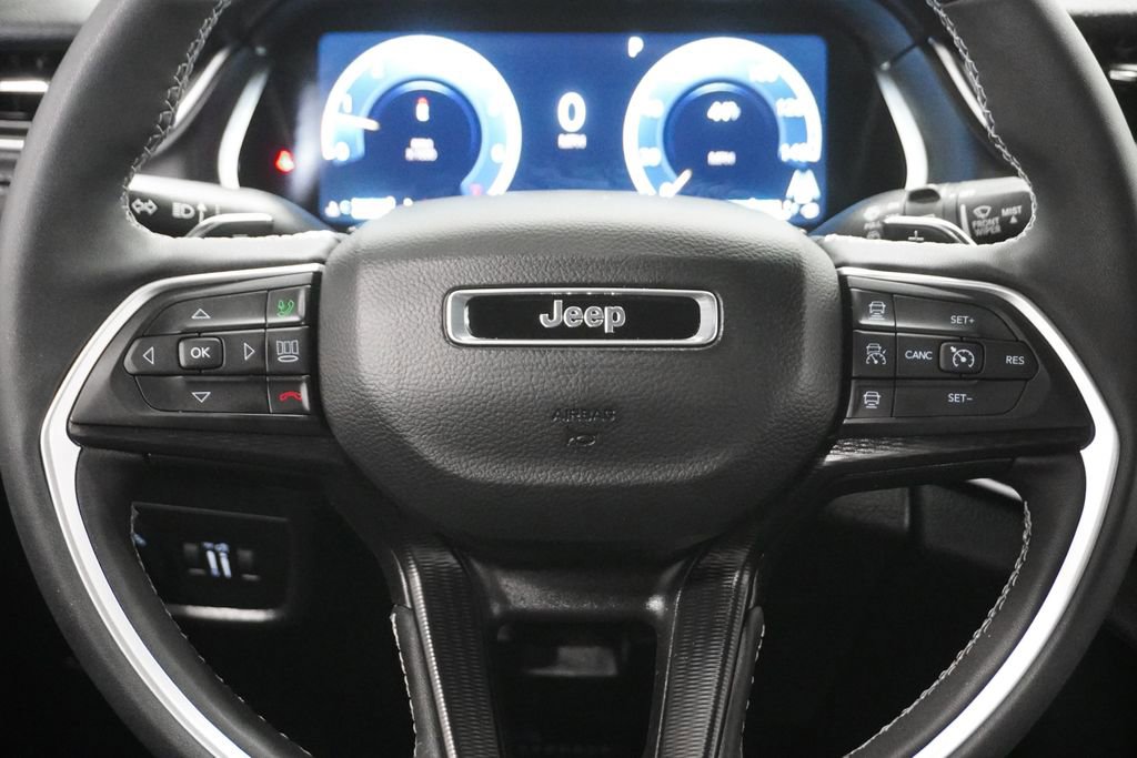 New 2025 Jeep Grand Cherokee L Laredo w/ Luxury Tech Group I image 20