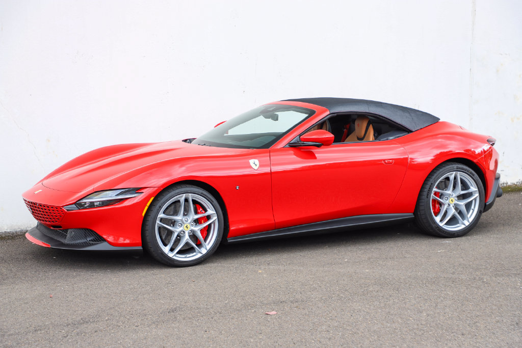 Certified 2026 Ferrari Roma Spider RWD image 18
