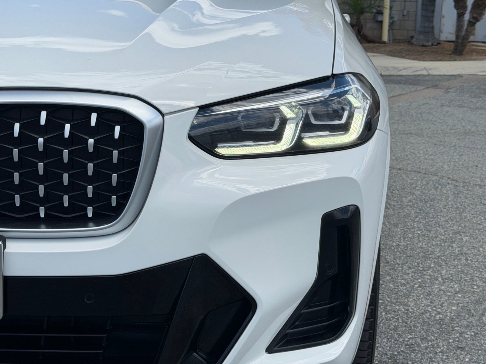 Used 2023 BMW X4 xDrive30i w/ M Sport Package image 13