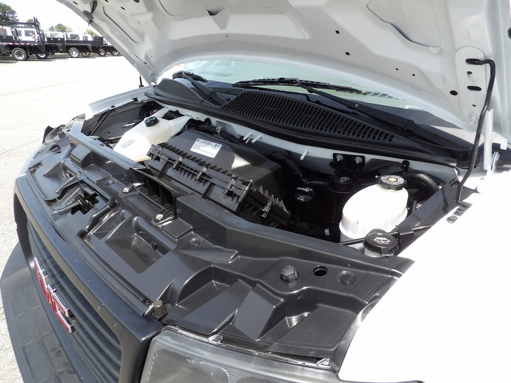 Used 2021 GMC Savana 3500 Extended w/ Power Convenience Package RWD image 32