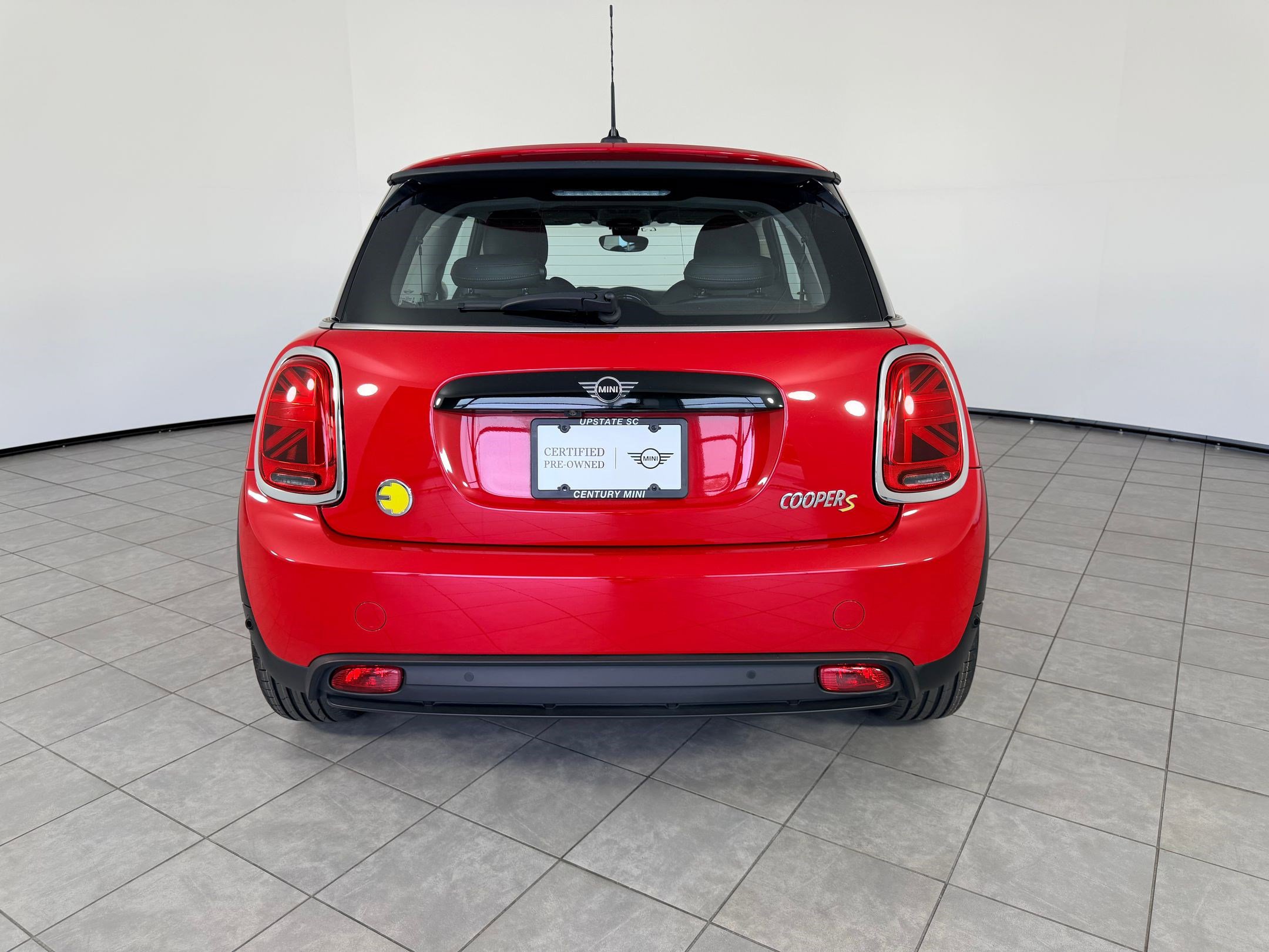 Certified 2024 MINI Cooper SE image 10