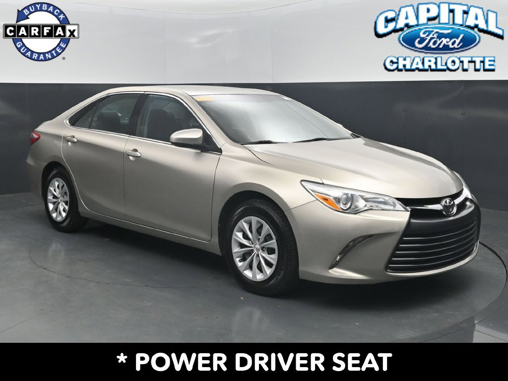 Used 2015 Toyota Camry LE FWD image 3