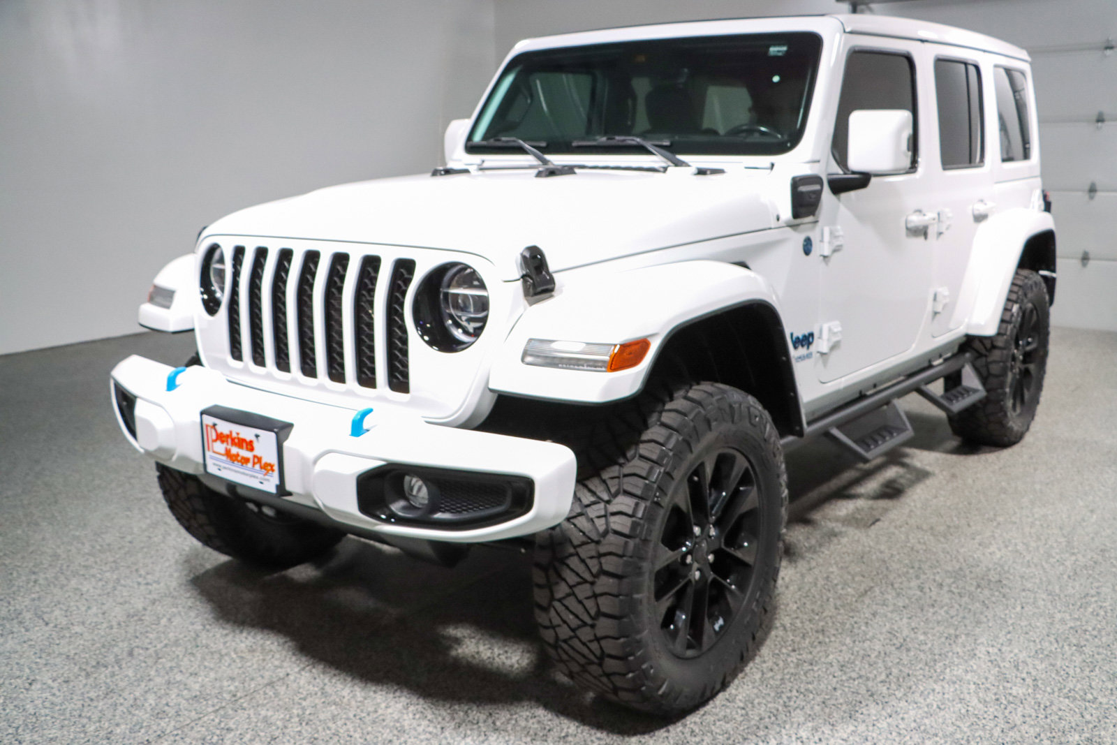 Used 2021 Jeep Wrangler Unlimited Sahara image 32