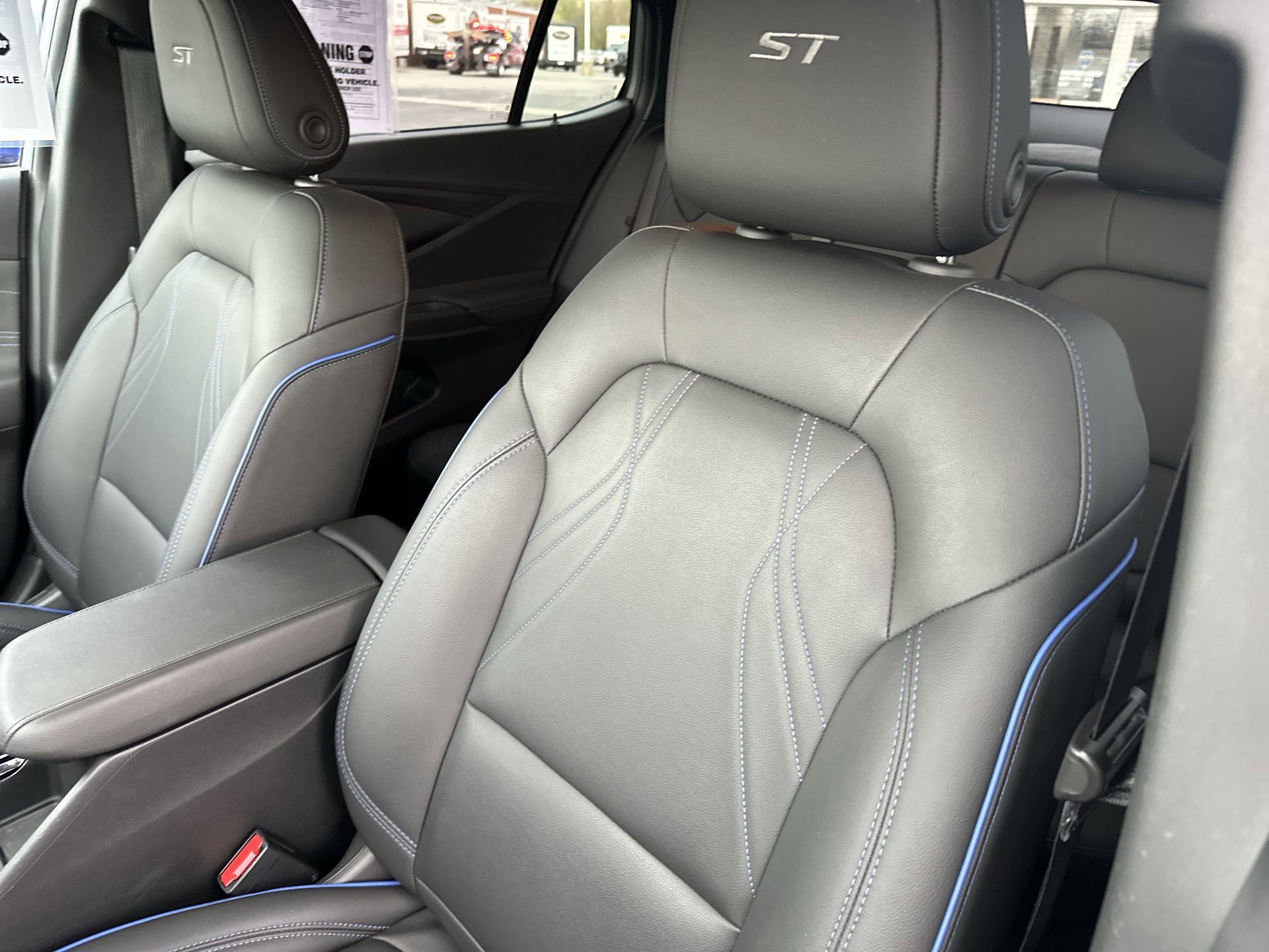 Certified 2024 Buick Envista Sport Touring w/ Convenience I Package FWD image 11