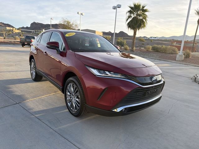 Used 2023 Toyota Venza Limited image 3