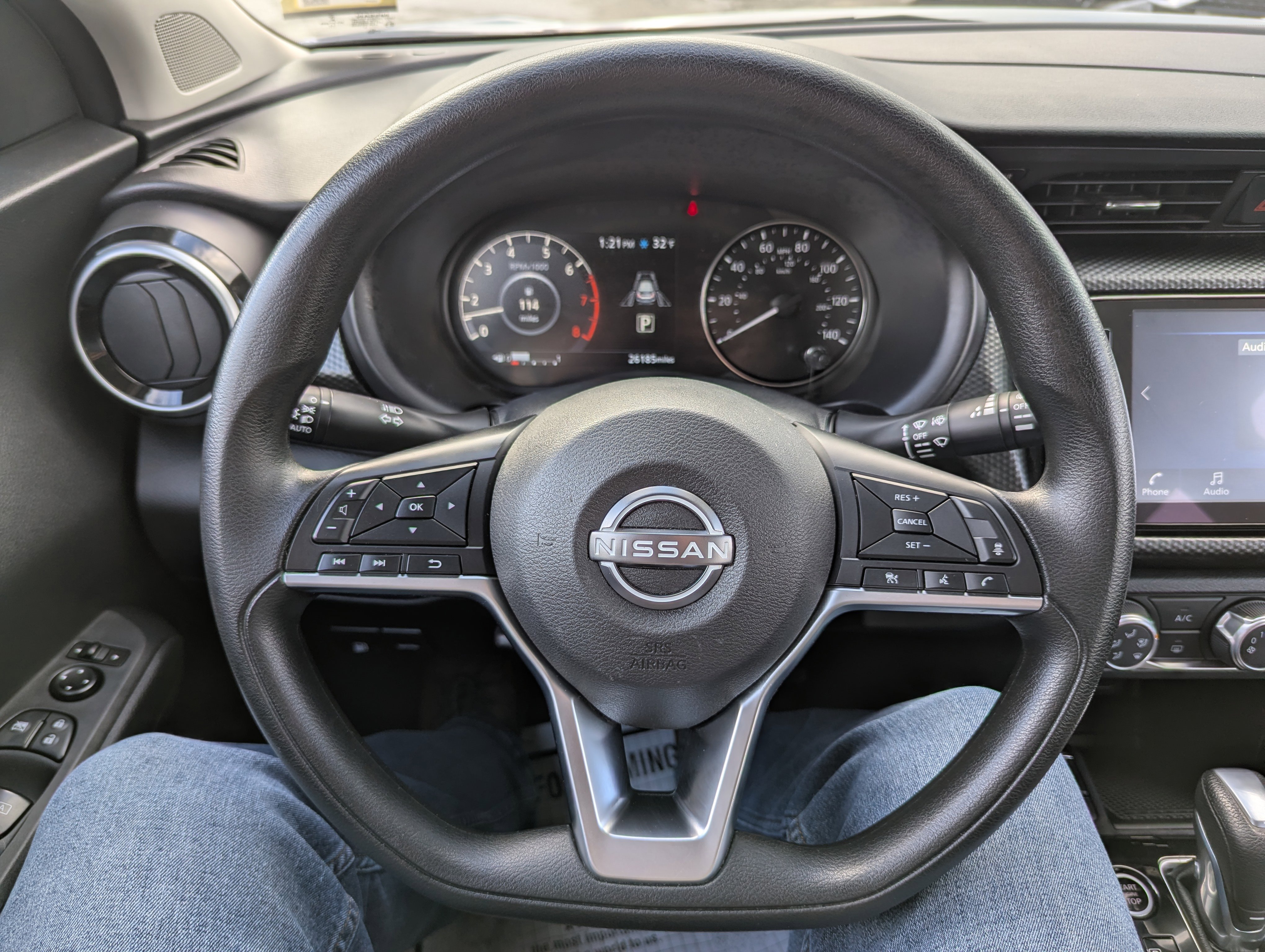 Used 2023 Nissan Kicks SV image 18
