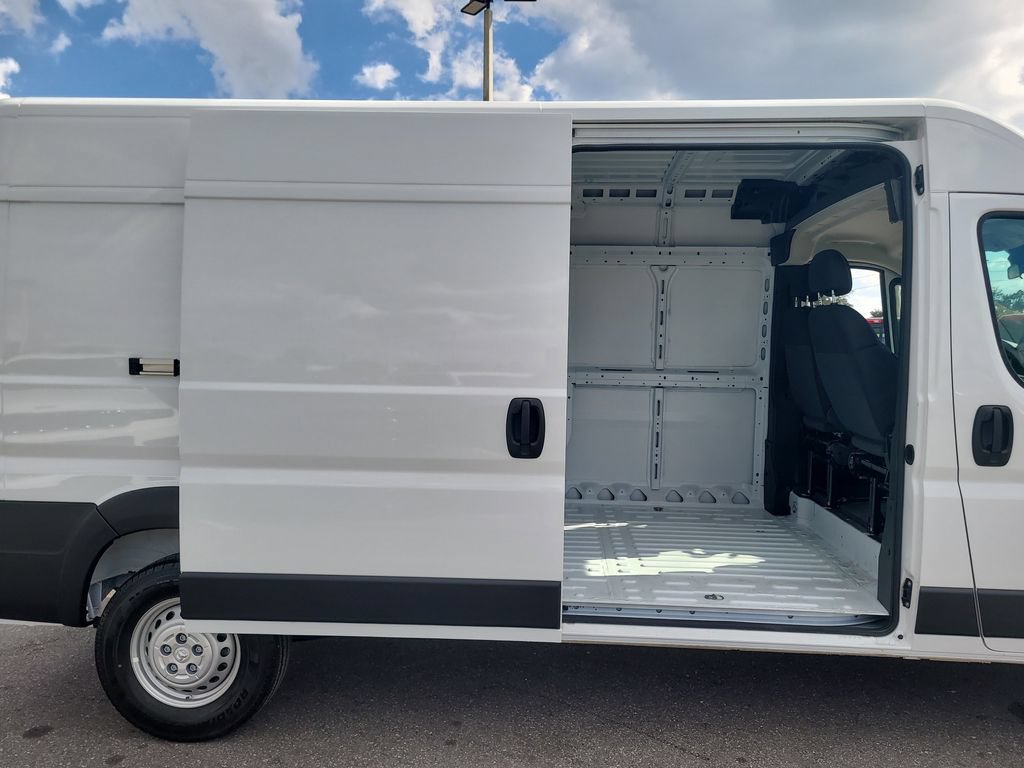 New 2026 RAM ProMaster 2500 w/ Premium Convenience Group FWD image 14