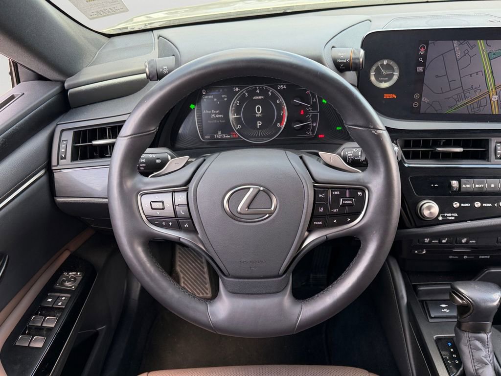 Used 2022 Lexus ES 350 350 w/ Premium Package image 16