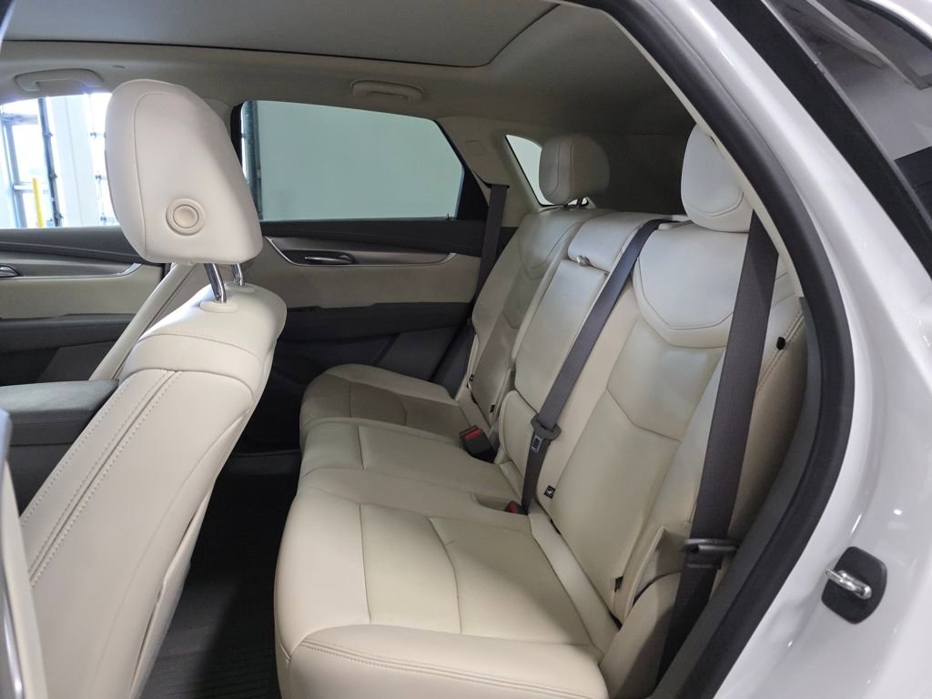 Used 2022 Cadillac XT5 Premium Luxury w/ Technology Package image 10