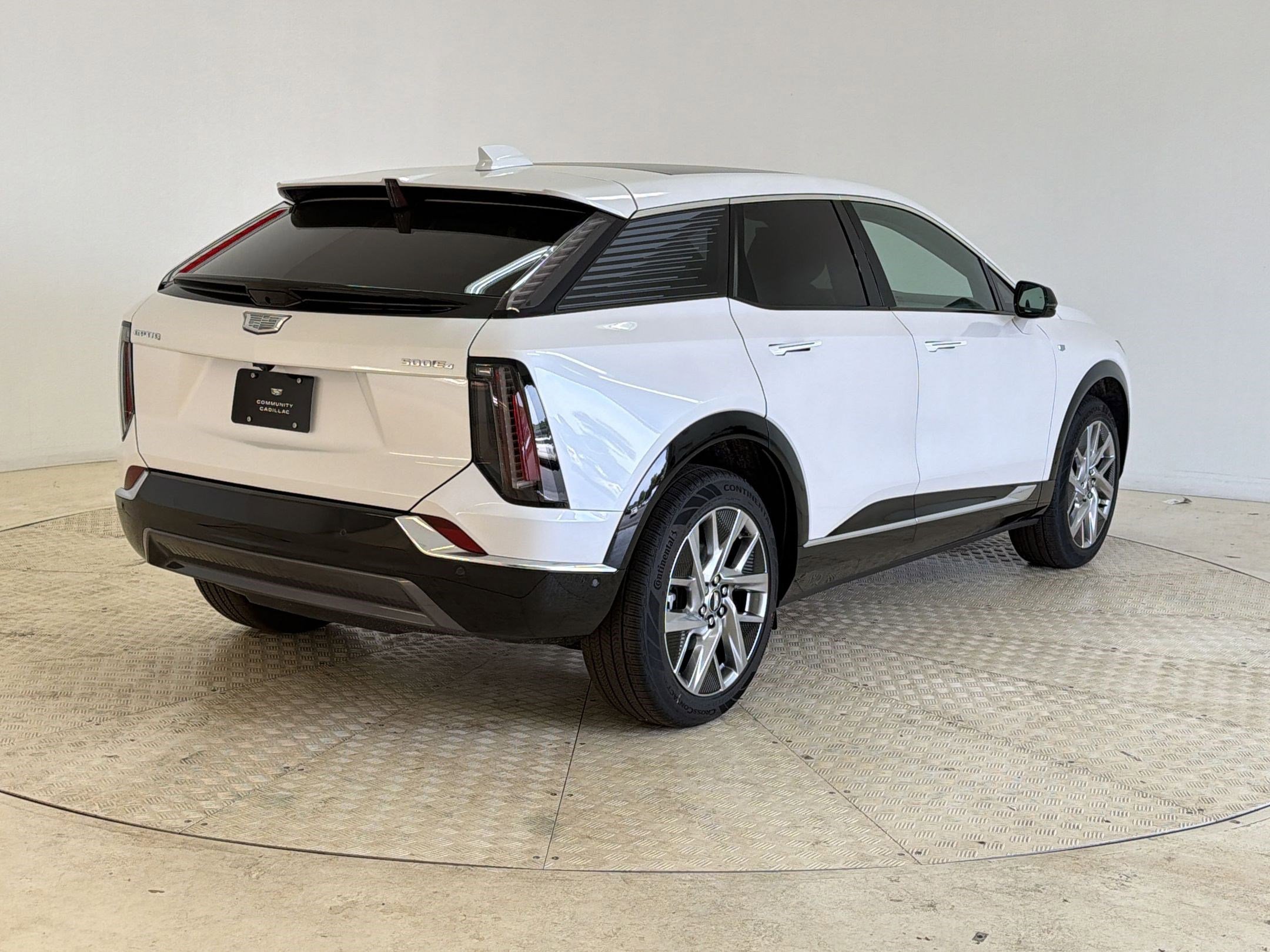 New 2025 Cadillac Optiq Luxury 1 AWD/4WD image 9