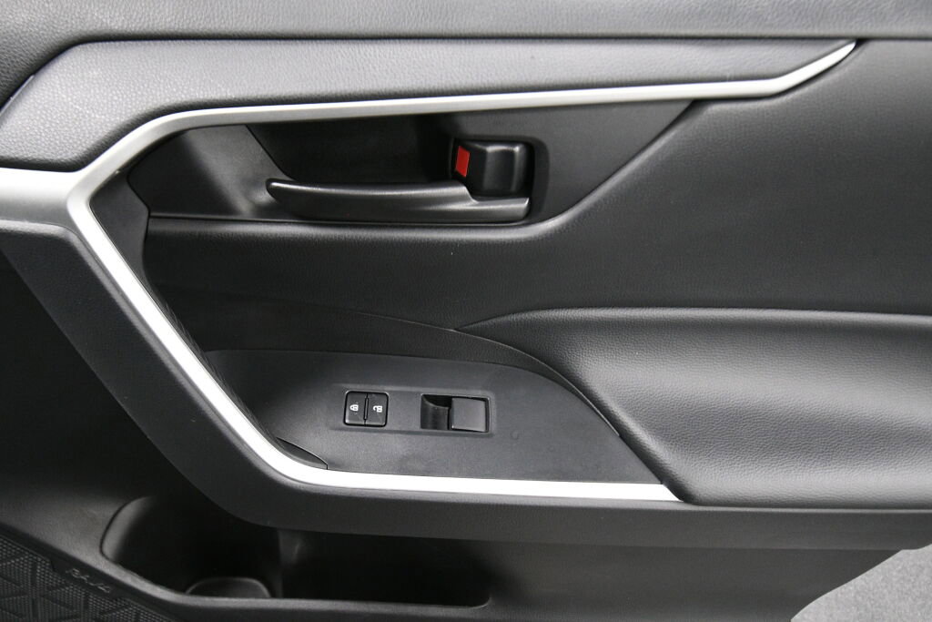 Certified 2024 Toyota RAV4 LE image 25