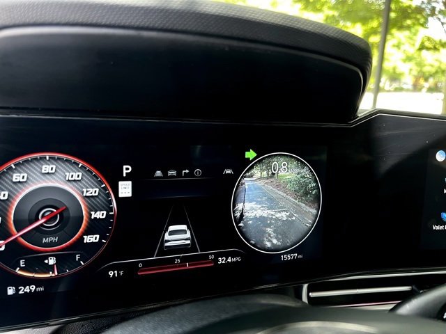 Used 2024 Hyundai Elantra Limited image 50