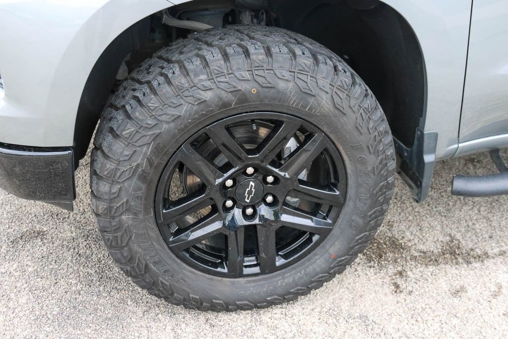 Used 2024 Chevrolet Silverado 1500 LT Trail Boss w/ Convenience Package II AWD/4WD image 7