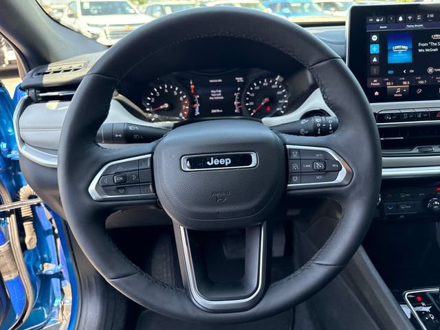 Used 2025 Jeep Compass Limited AWD/4WD image 14