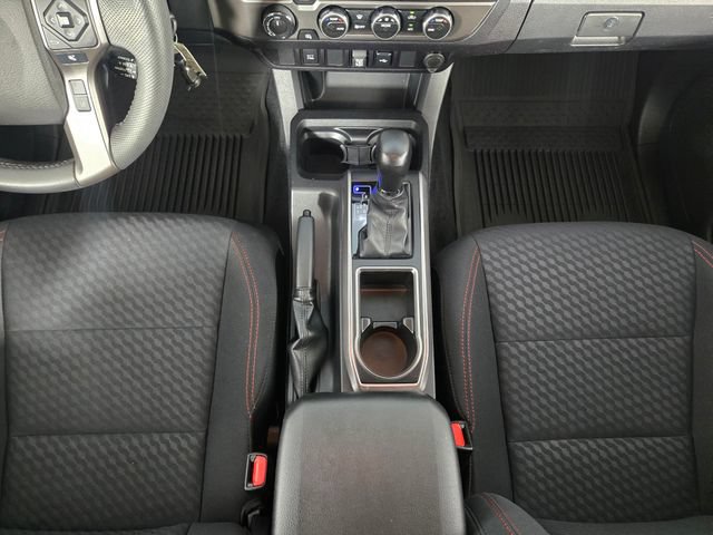 Used 2022 Toyota Tacoma SR5 AWD/4WD image 24