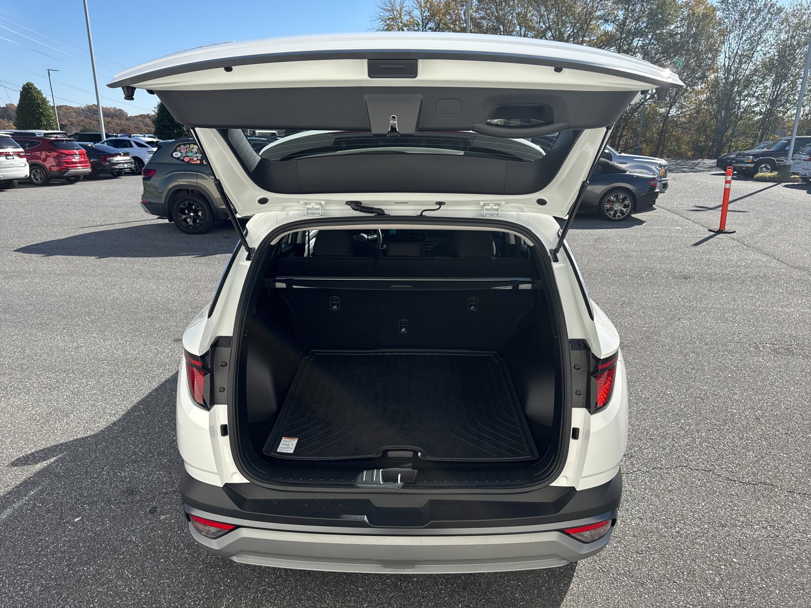 Used 2026 Hyundai Tucson SE AWD/4WD image 9