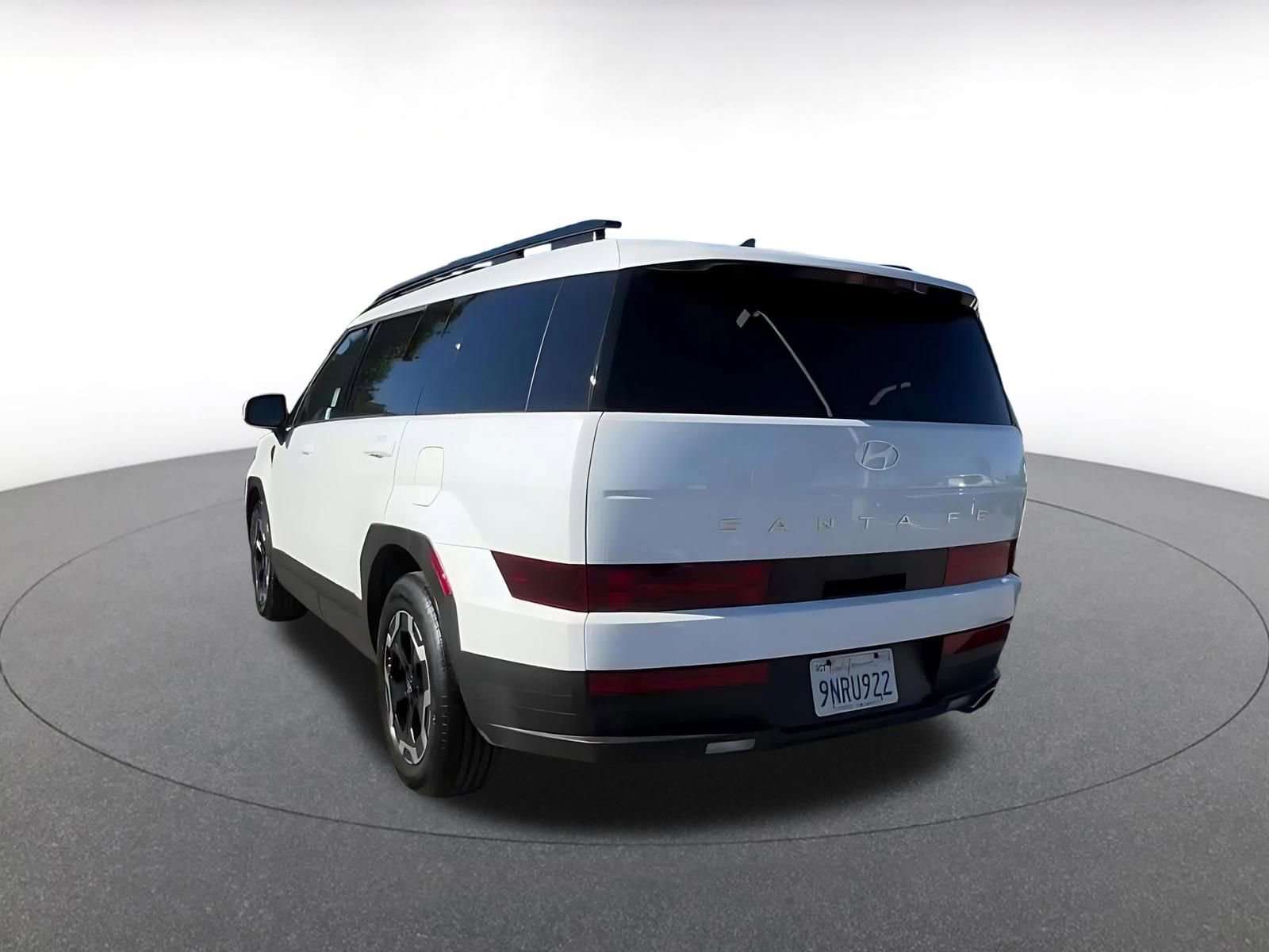 Used 2025 Hyundai Santa Fe SEL image 11