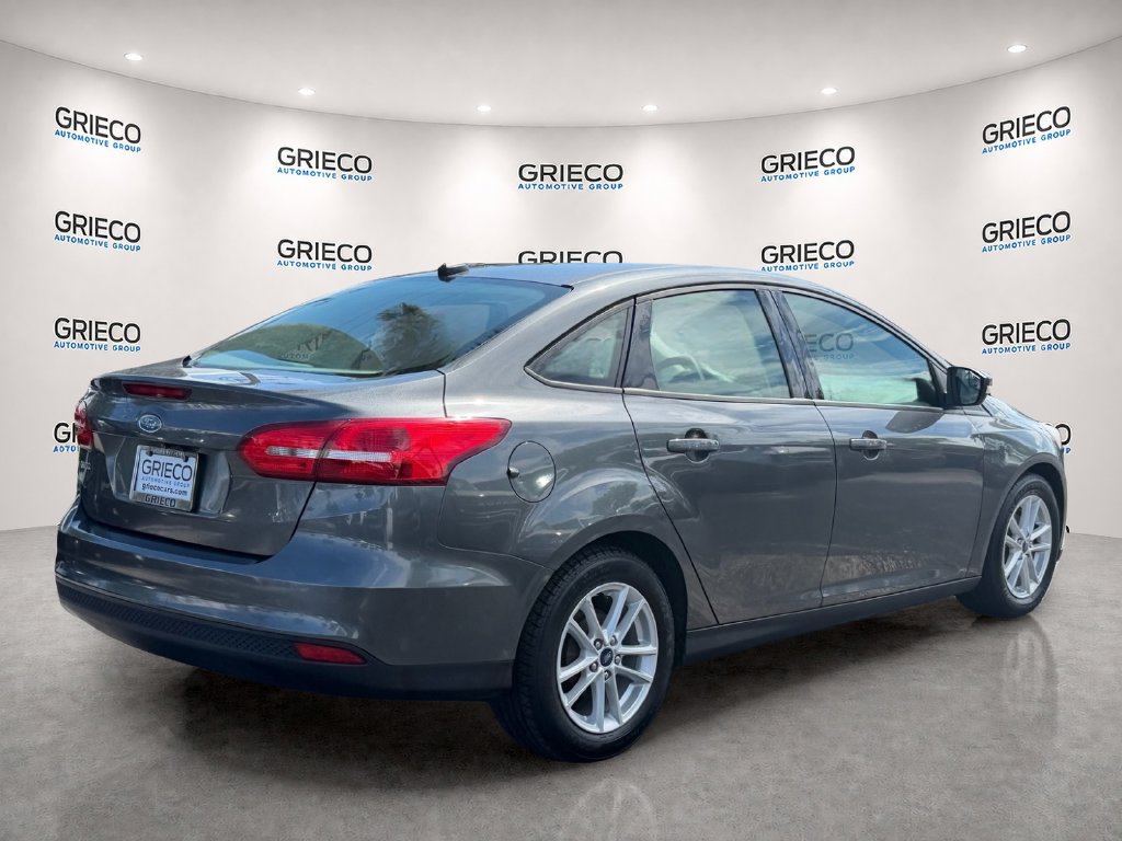 Used 2017 Ford Focus SE FWD image 6