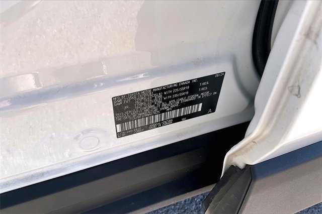 Used 2024 Toyota RAV4 Adventure image 30