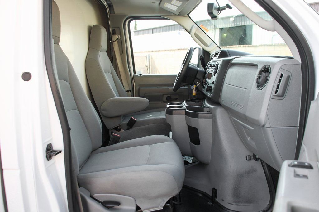 Used 2023 Ford E-450 and Econoline 450 Super Duty w/ Power Windows & Locks Group RWD image 36