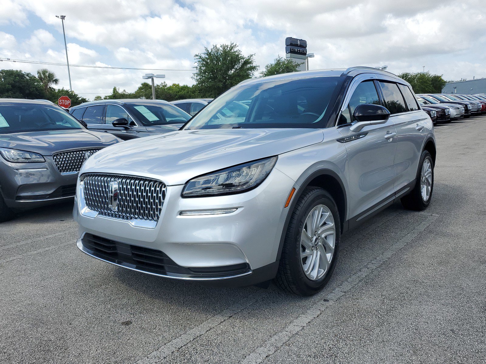 Used 2020 Lincoln Corsair FWD image 3