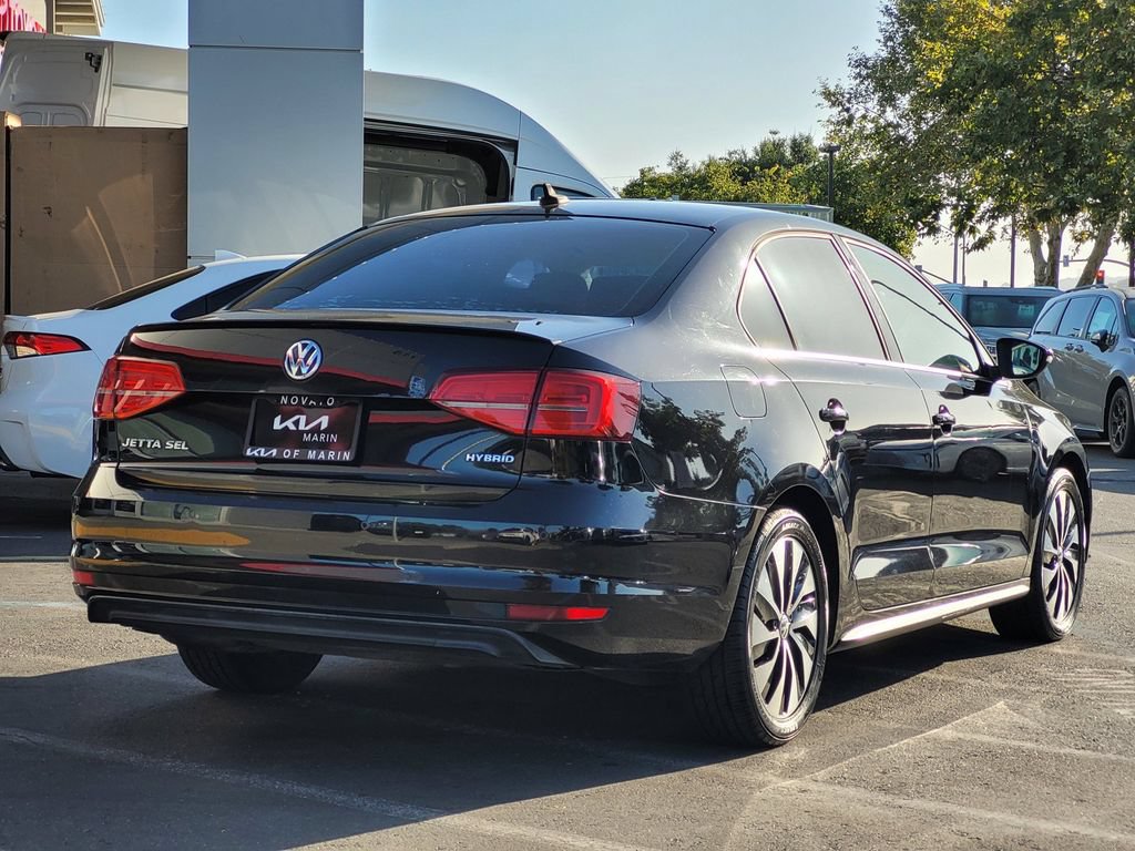 Used 2015 Volkswagen Jetta SEL Premium FWD image 4