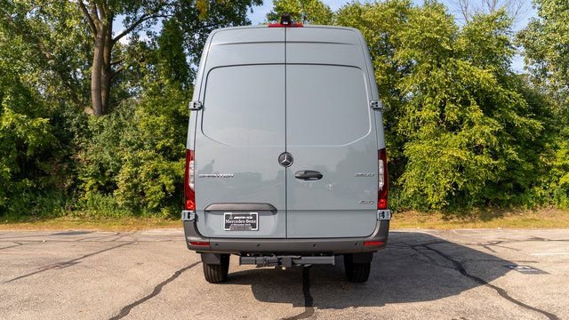 New 2025 Mercedes-Benz Sprinter 2500 image 9