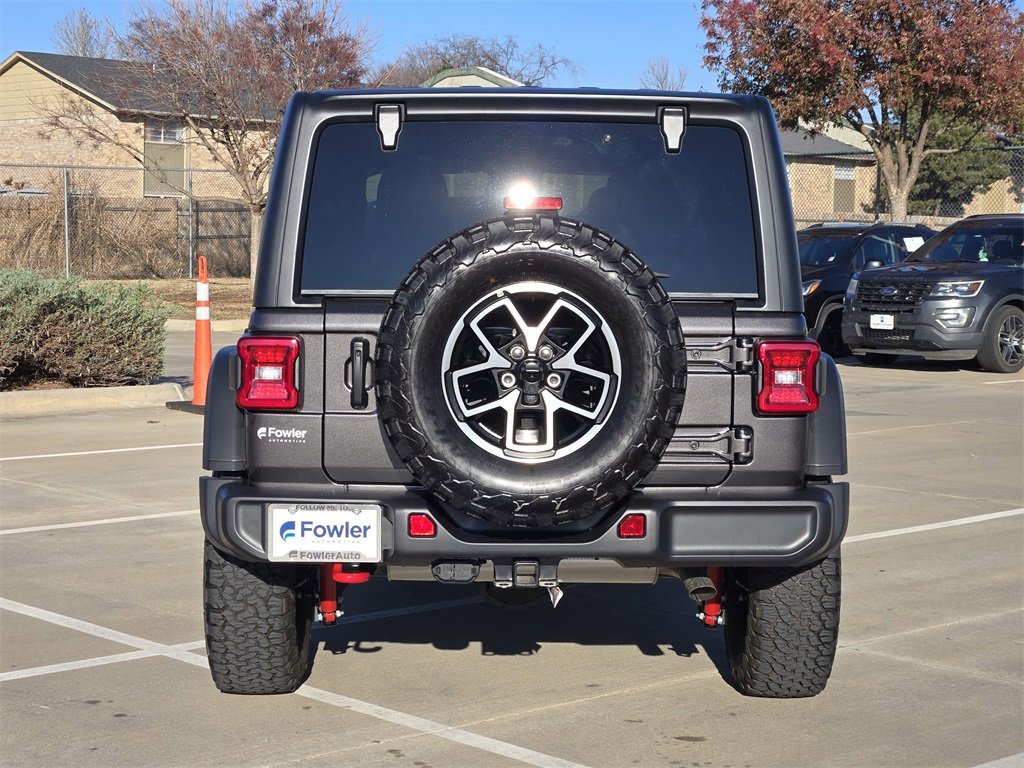 Used 2025 Jeep Wrangler Unlimited Rubicon w/ Technology Group image 7