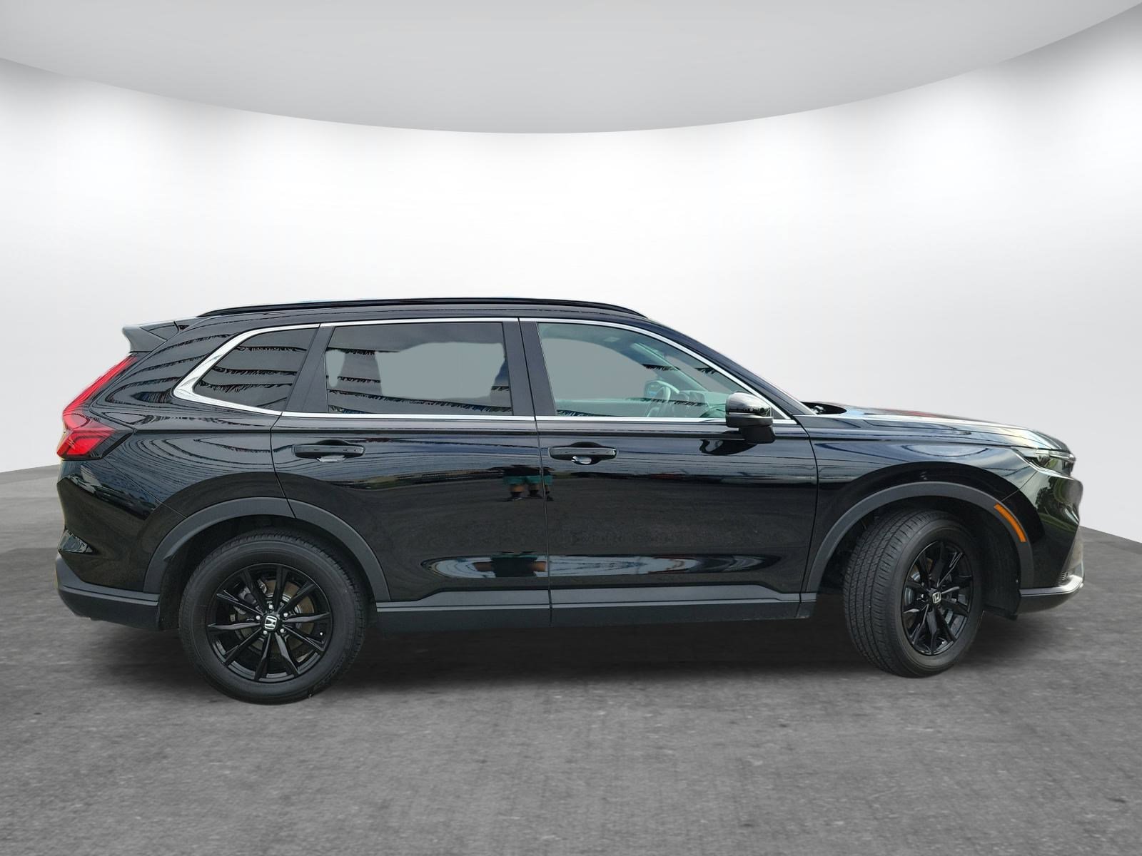 Used 2025 Honda CR-V Sport-L image 4