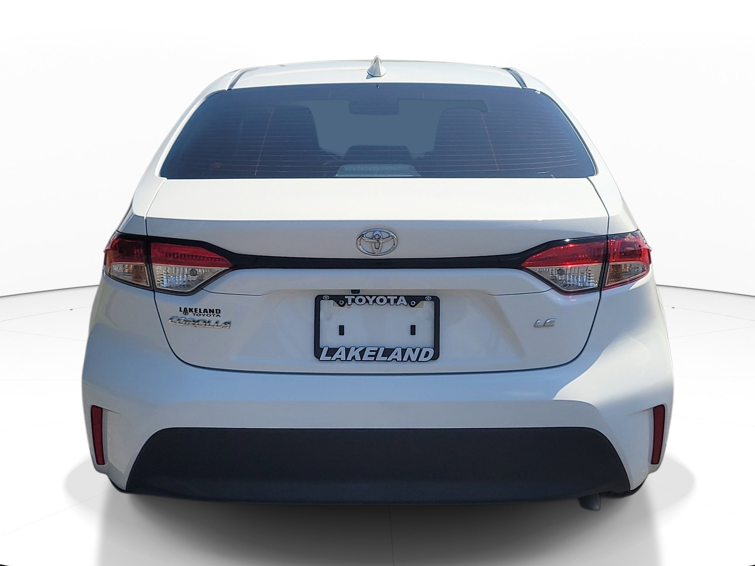 Used 2025 Toyota Corolla LE FWD image 6