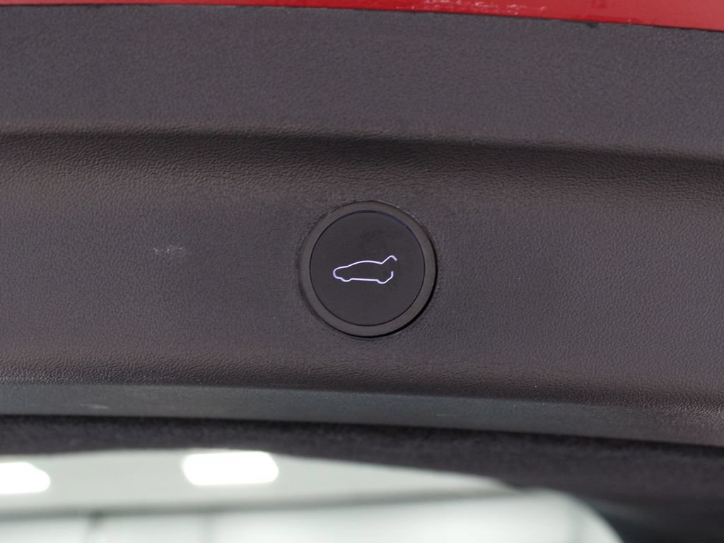Used 2024 Tesla Model Y Performance AWD/4WD image 27